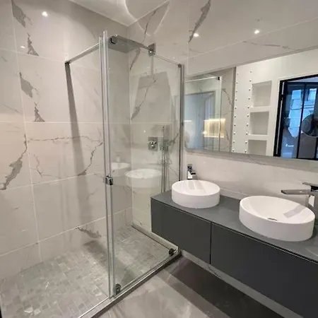Bright Newly Renovated With Ac Appartamento *