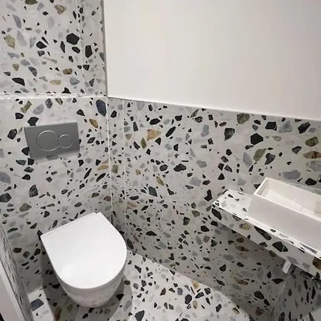 Bright Newly Renovated With Ac * Parigi
