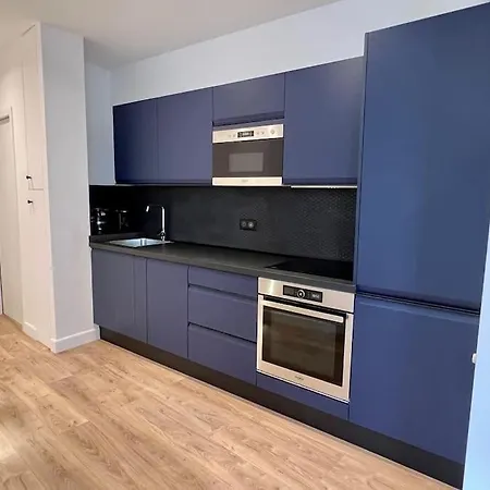 Bright Newly Renovated With Ac Appartamento